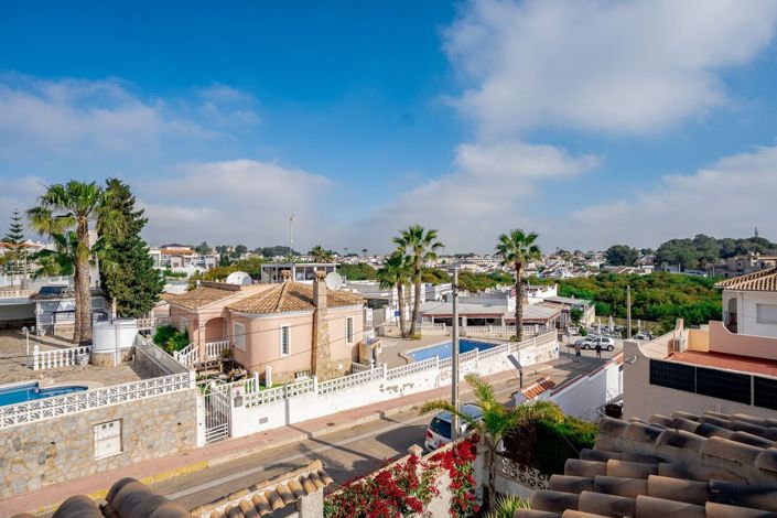 Image No.25-4 Bed Villa for sale