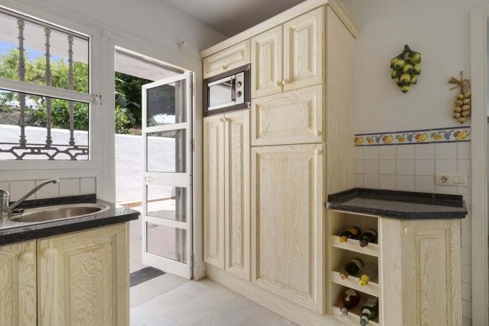 Image No.16-3 Bed Townhouse for sale