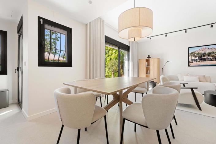 Image No.5-3 Bed Townhouse for sale