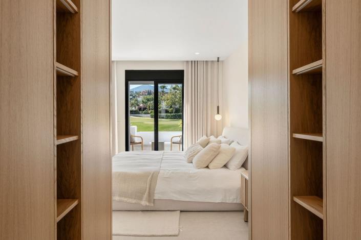 Image No.32-3 Bed Townhouse for sale