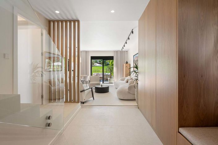 Image No.13-3 Bed Townhouse for sale