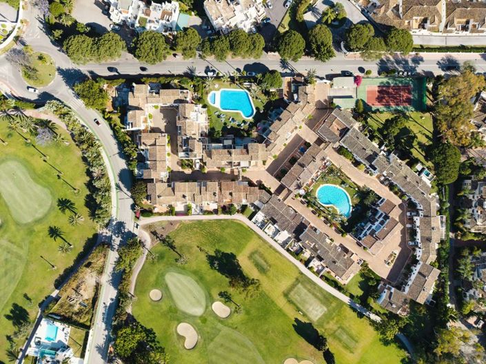 Image No.28-3 Bed Townhouse for sale