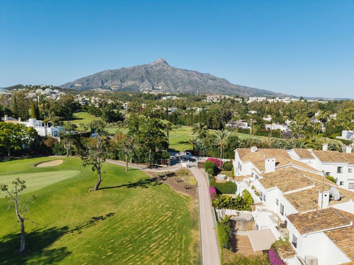 Image No.32-3 Bed Townhouse for sale