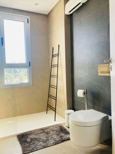 Image No.20-3 Bed Townhouse for sale