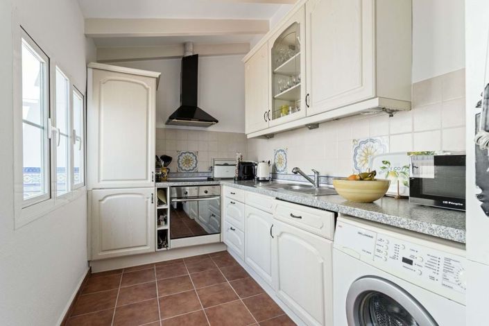 Image No.12-3 Bed Semi-Detached for sale