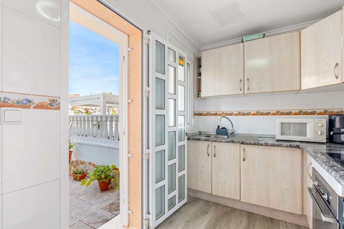 Image No.10-2 Bed Townhouse for sale