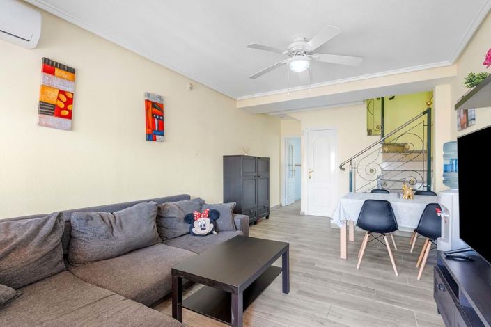 Image No.6-2 Bed Townhouse for sale