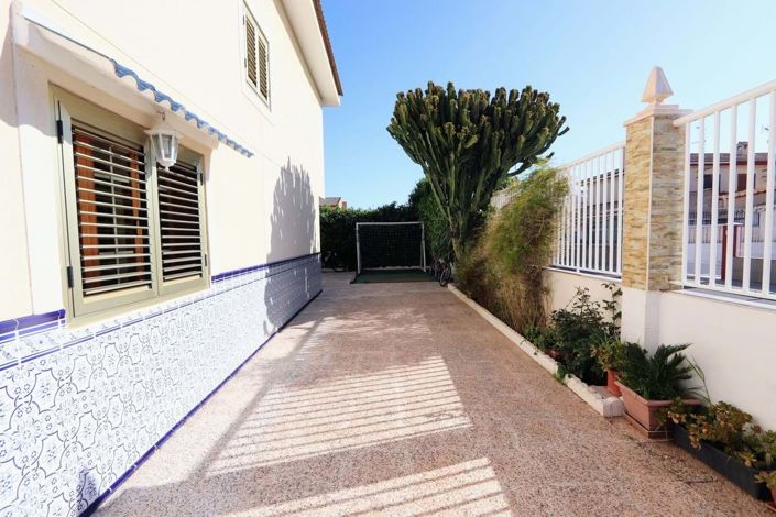 Image No.25-Jumelé de 4 chambres à vendre à Los Alcázares