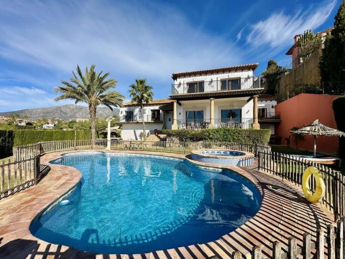 Image No.1-Villa de 8 chambres à vendre à Mijas Costa