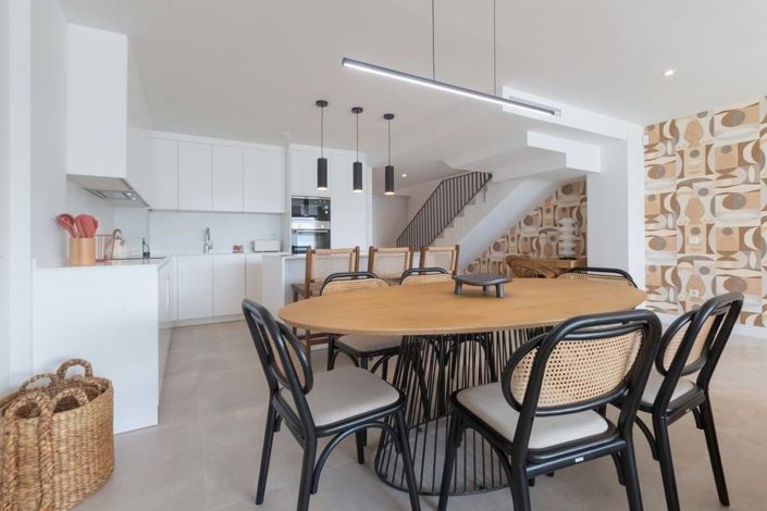 Image No.10-3 Bed Townhouse for sale