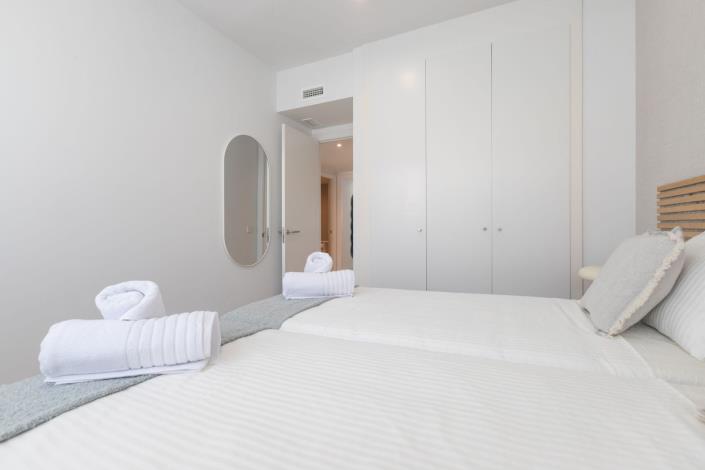 Image No.18-3 Bed Townhouse for sale