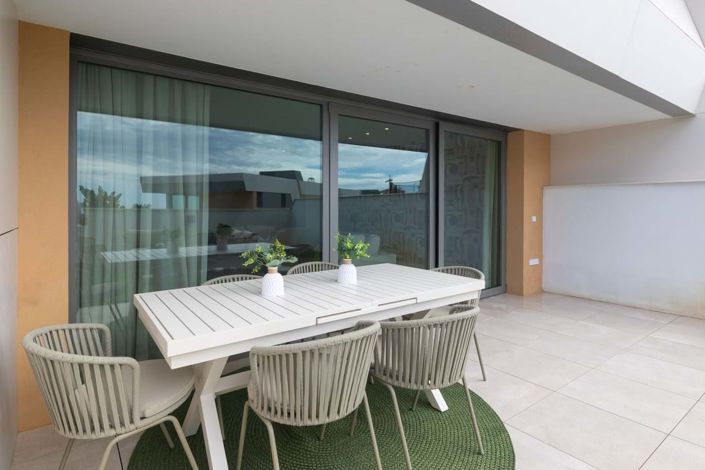 Image No.60-3 Bed Townhouse for sale