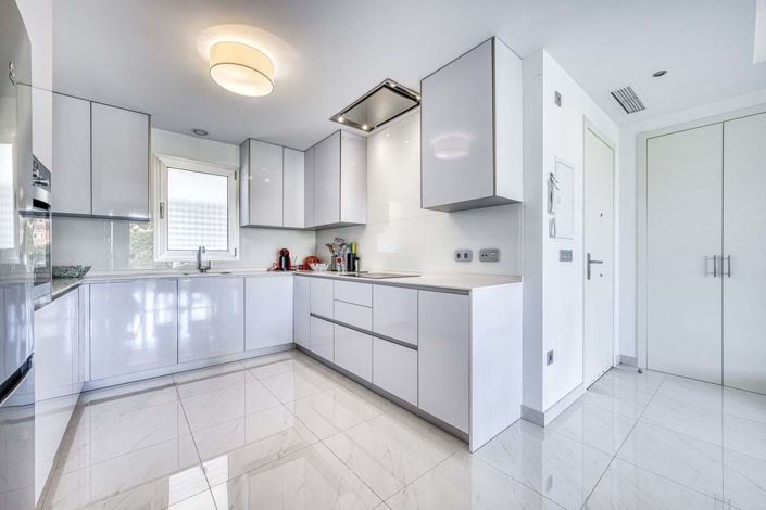 Image No.11-3 Bed Apartment for sale