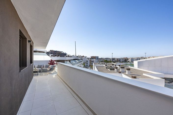 Image No.17-3 Bed Penthouse for sale