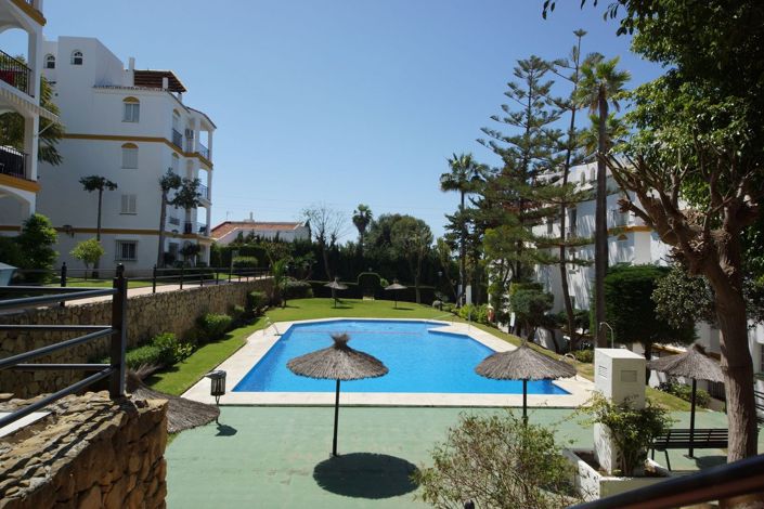 Image No.1-Appartement de 2 chambres à vendre à Estepona