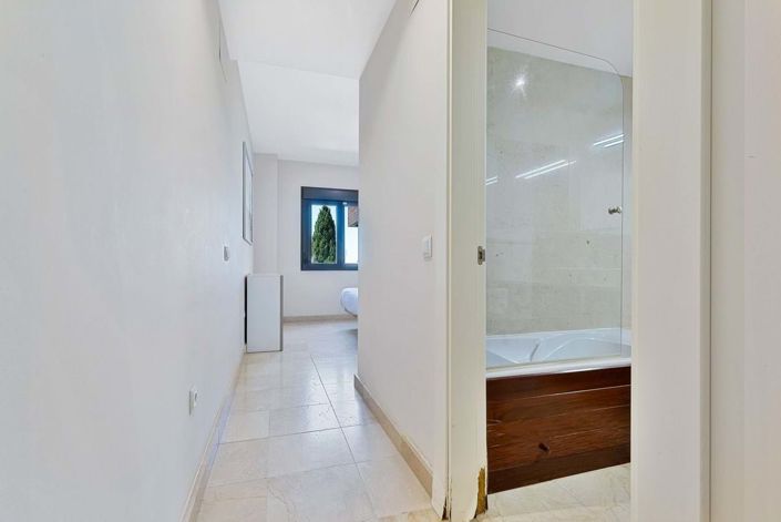 Image No.8-Appartement de 2 chambres à vendre à Estepona