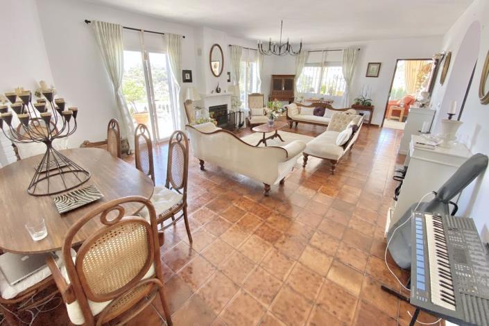 Image No.9-4 Bed Villa for sale