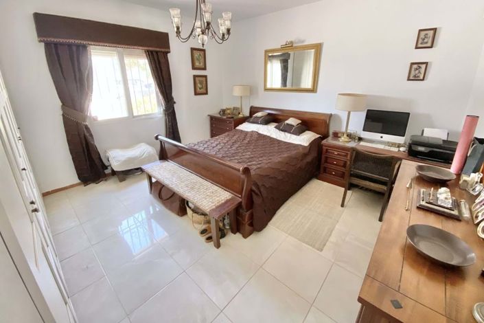 Image No.12-4 Bed Villa for sale