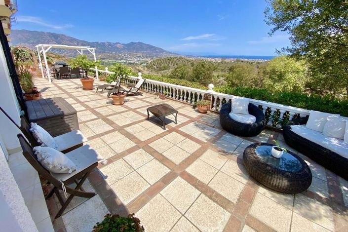 Image No.3-Villa de 4 chambres à vendre à La Cala De Mijas