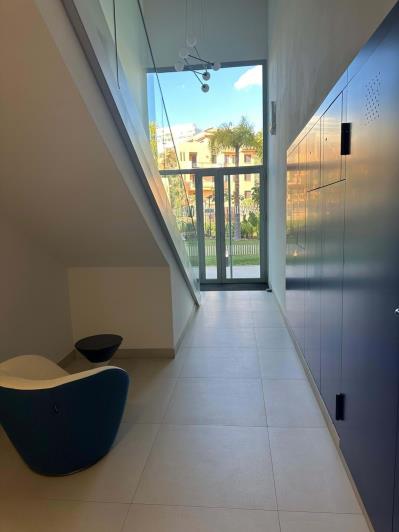 Image No.21-3 Bed Apartment for sale