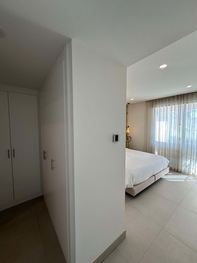 Image No.12-3 Bed Apartment for sale