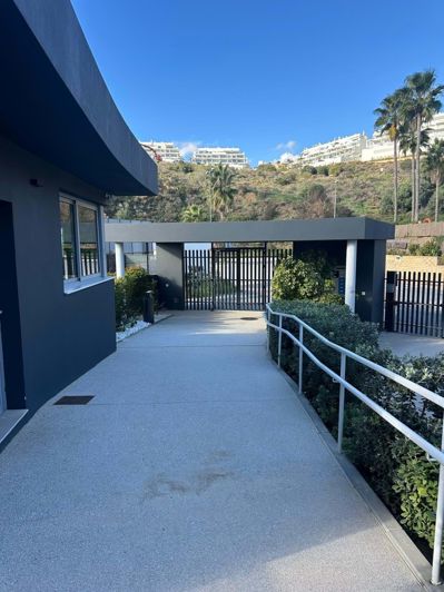 Image No.26-3 Bed Apartment for sale