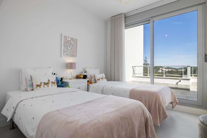 Image No.12-4 Bed Penthouse for sale