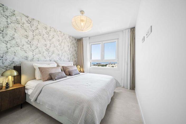 Image No.13-4 Bed Semi-Detached for sale