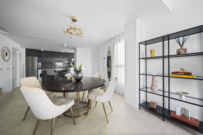 Image No.42-4 Bed Semi-Detached for sale