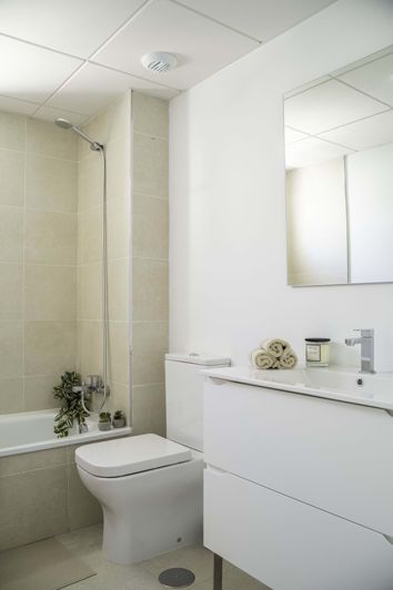 Image No.51-4 Bed Semi-Detached for sale