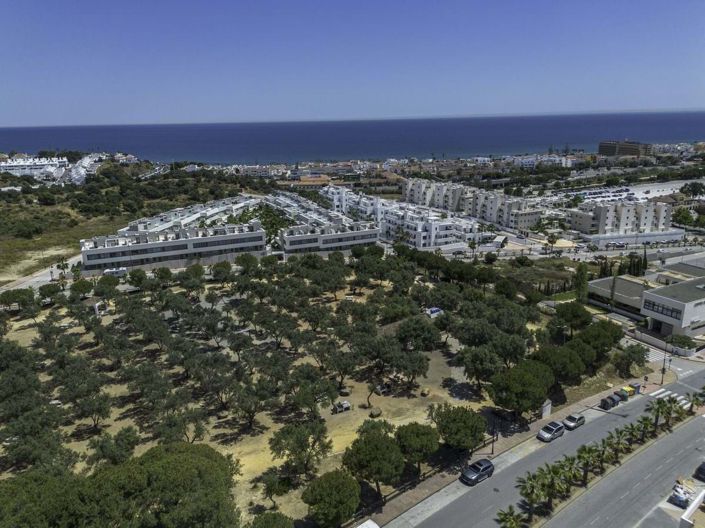 Image No.57-4 Bed Semi-Detached for sale