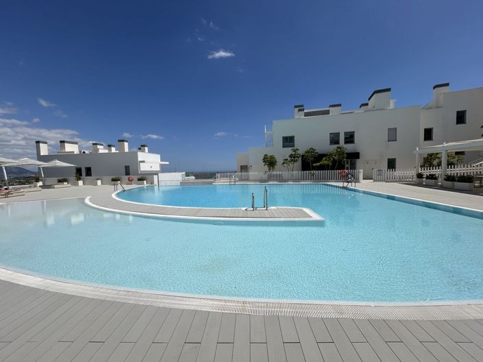 Image No.20-3 Bed Apartment for sale