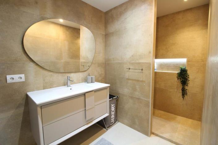 Image No.6-2 Bed Apartment for sale