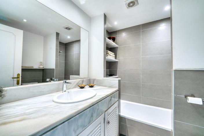 Image No.14-2 Bed Apartment for sale