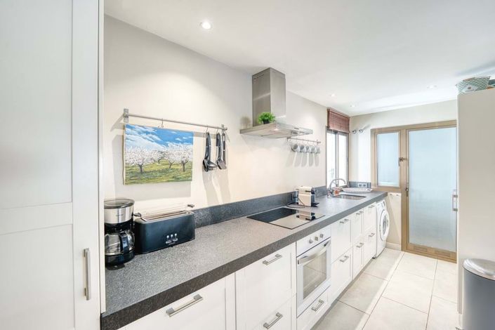 Image No.13-2 Bed Apartment for sale