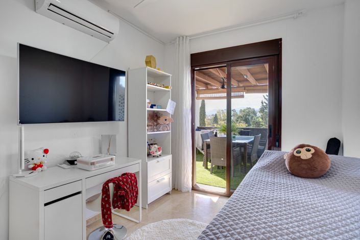 Image No.12-2 Bed Apartment for sale