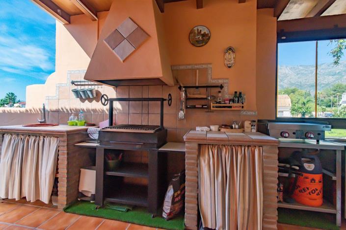 Image No.11-2 Bed Townhouse for sale