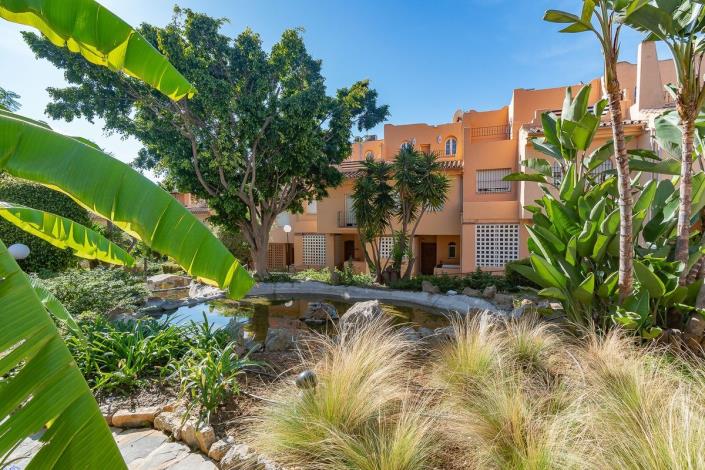 Image No.44-2 Bed Townhouse for sale