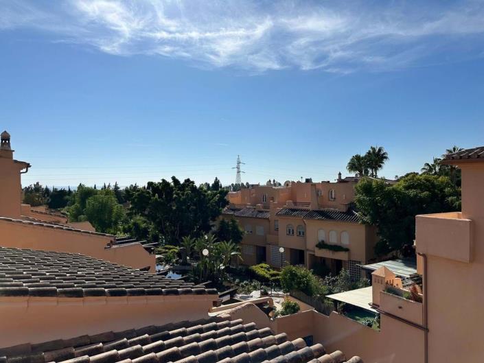 Image No.37-2 Bed Townhouse for sale