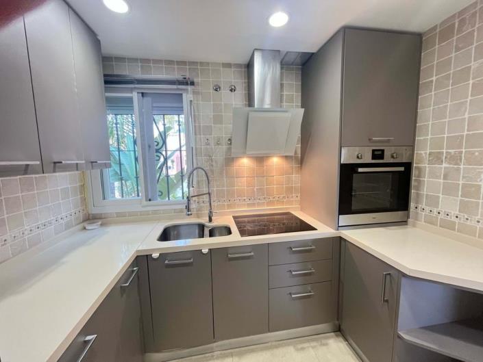 Image No.6-Maison de ville de 4 chambres à vendre à Marbella