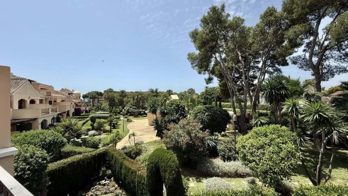 Image No.25-2 Bed Apartment for sale