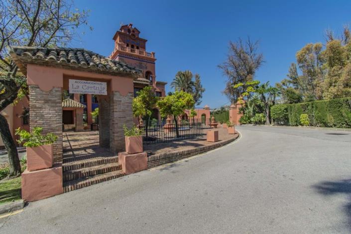 Image No.22-2 Bed Apartment for sale