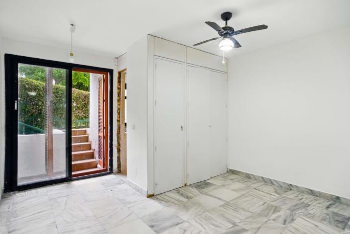 Image No.9-3 Bed Townhouse for sale