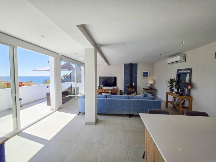 Image No.3-Villa de 4 chambres à vendre à Estepona