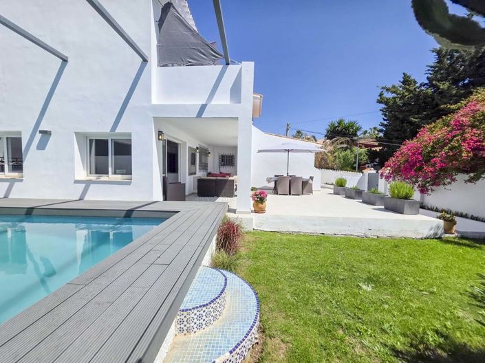 Image No.5-Villa de 4 chambres à vendre à Estepona