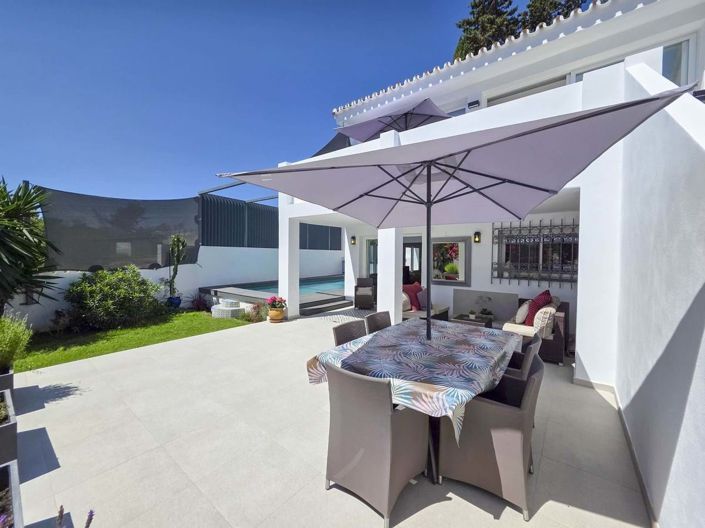 Image No.9-Villa de 4 chambres à vendre à Estepona