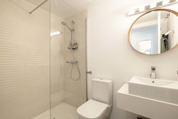 Image No.8-2 Bed Apartment for sale