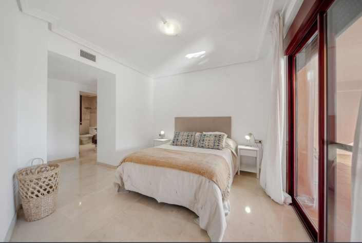 Image No.45-2 Bed Apartment for sale