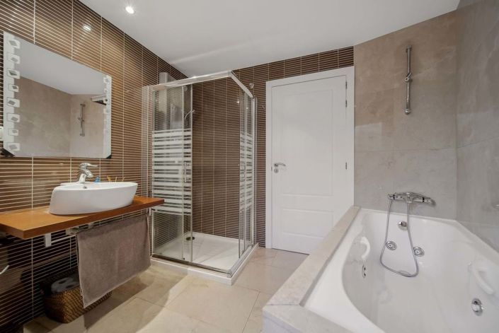 Image No.36-2 Bed Apartment for sale