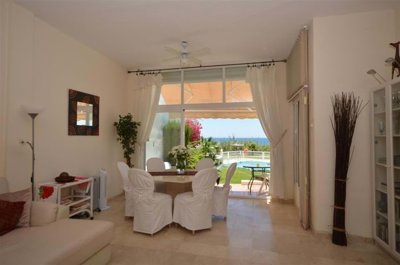 1447-634730-78d1f4f8b6655591b02d22fabb36a692d